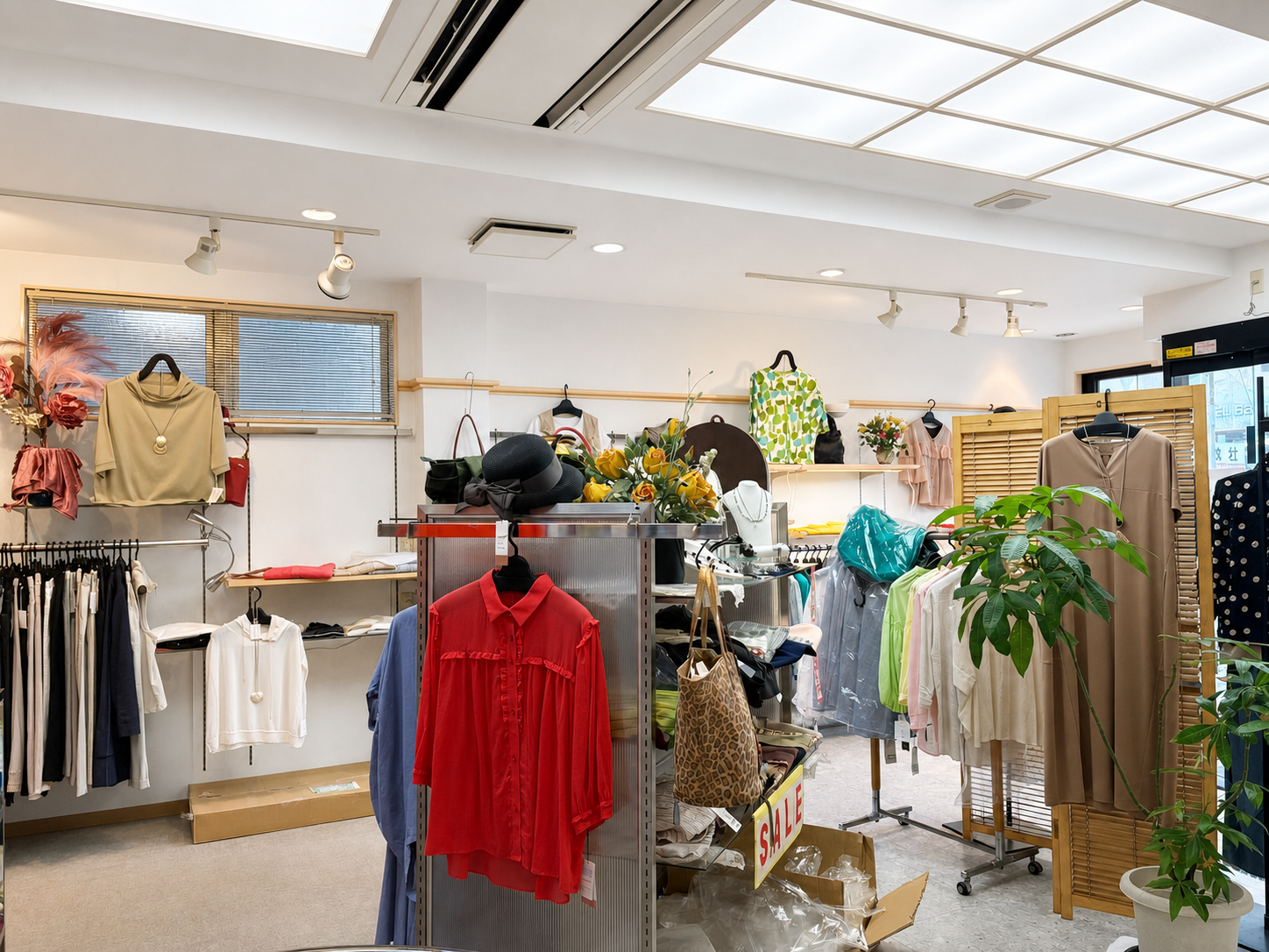 ファッションアベニュー イシイの店内
